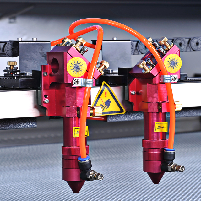 Double Heads High-speed Co2 Laser Cutting Machine SJ1390-2