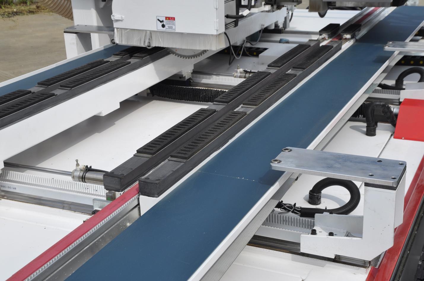 CNC Machine WOODEN DOOR GAUGE SIDE EDGES SAW